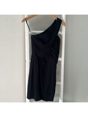 Trina Turk black one shoulder silk slinky ruched cocktail dress size small